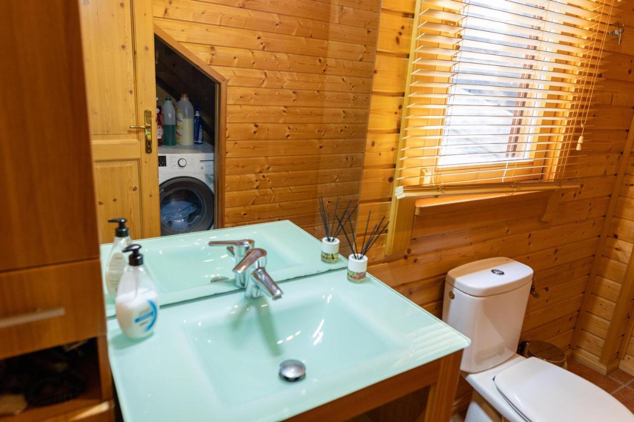 Casa De Madera En